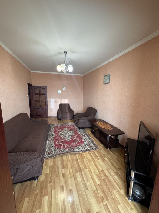 2/3/4 Базар Кадышева ! метро Яшнабад,Бекат-2, аренда 350 $