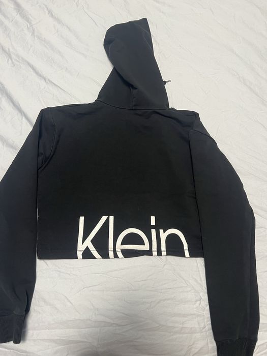 Calvin Klein суитшър