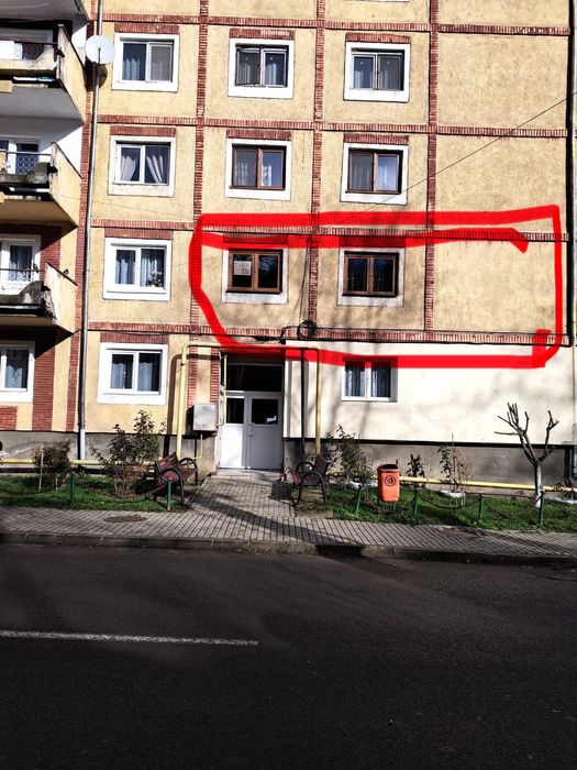 Vă prezint spre vânzare apartament în orașul Aninoasa jud HD