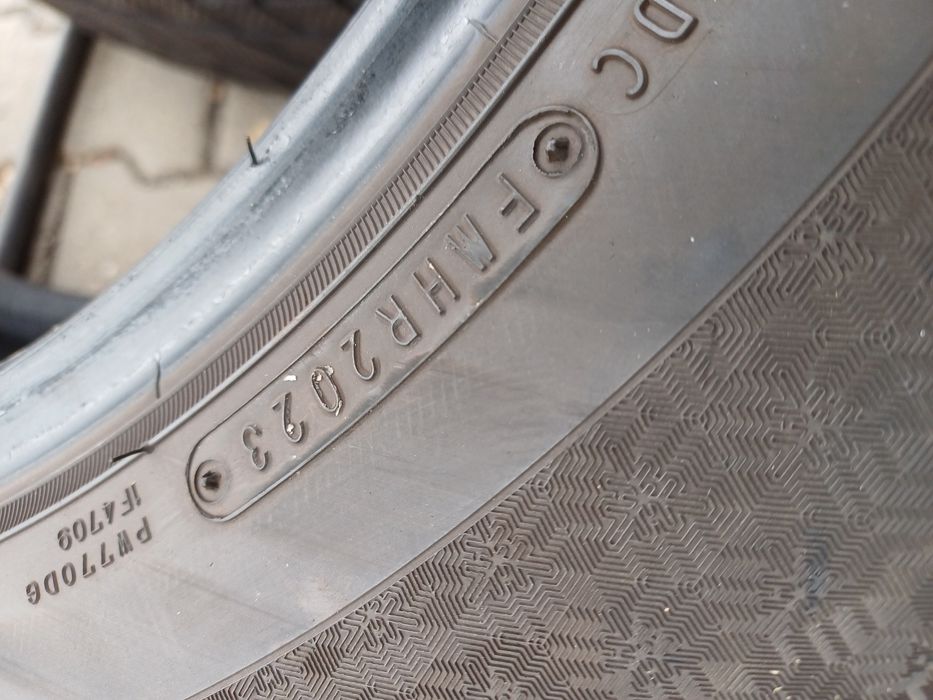 Гуми 235/60/18 Фалкен