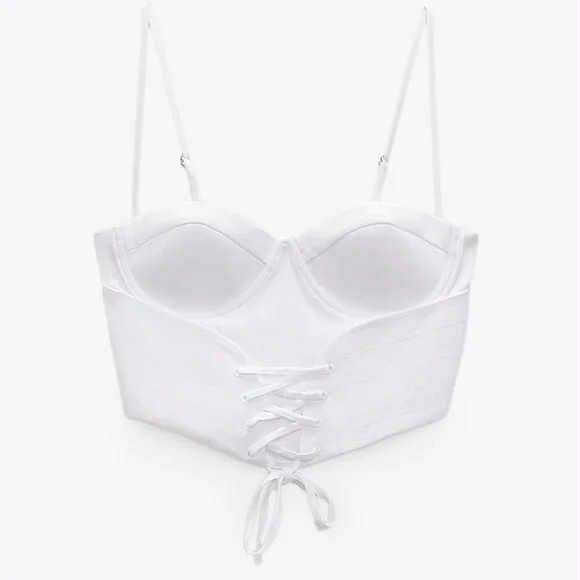 Бял топ Zara с ефектен гръб