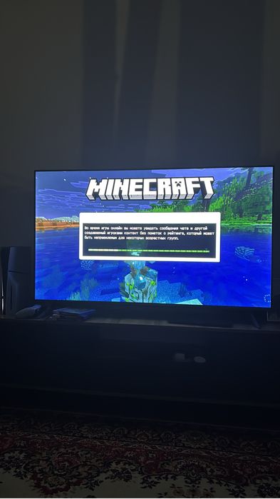 Продаю PS5 Slim + 2 джойстика + 4 игры