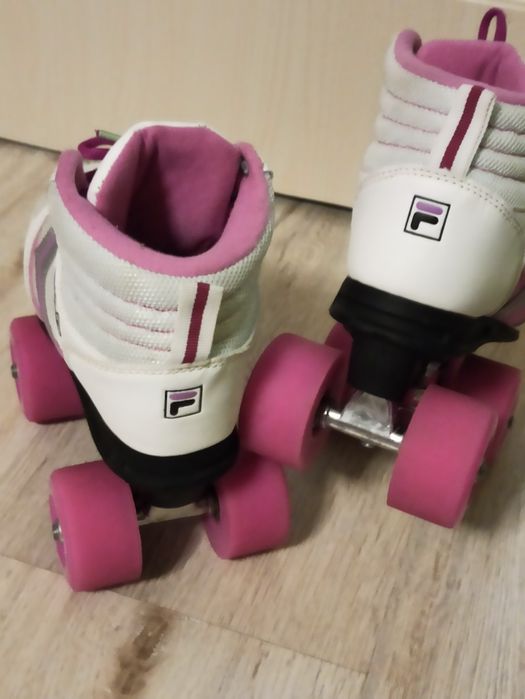 Детски кънки 35номер + ПОДАРЪК каска