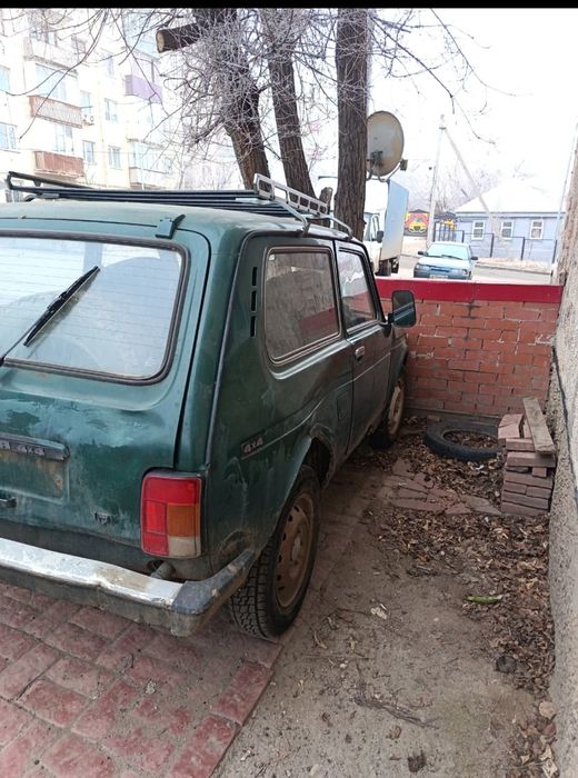 Продам машину на запчасти