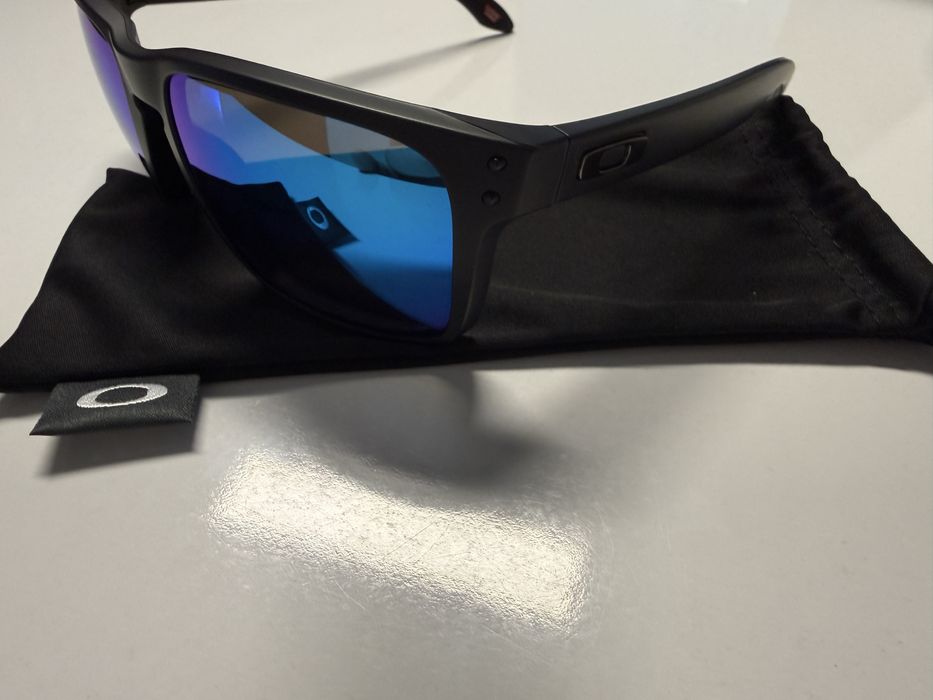 Слънчеви очила OAKLEY
