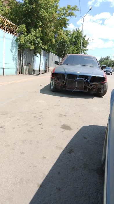 Автозапчасти бмв б/у и новые авторазбор  БМВ bmw e38 е39 е34 е28 и 32