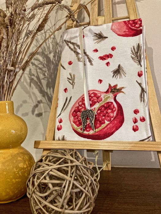 Книжни подвързии, бележници, свещи