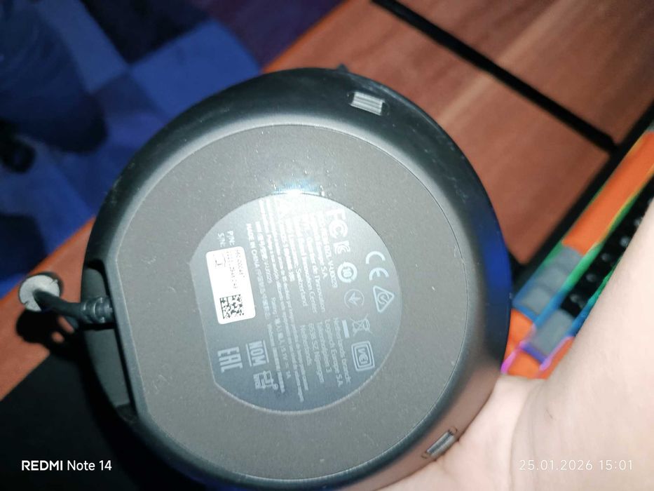 Camera video conferințe Logitech cu cabluri și accesorii incluse