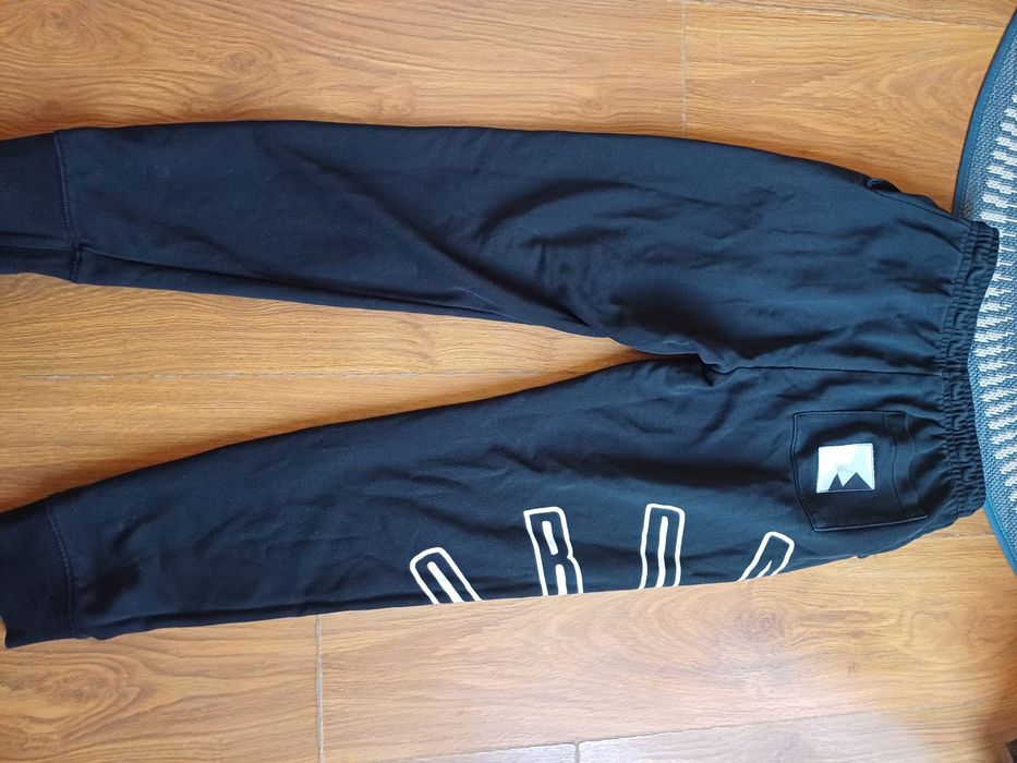 Pantaloni jordan