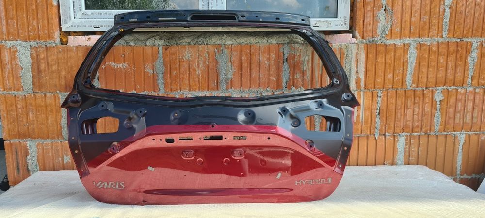 Haion capota  portbagaj toyota yaris 4 hybrid 2020-2024