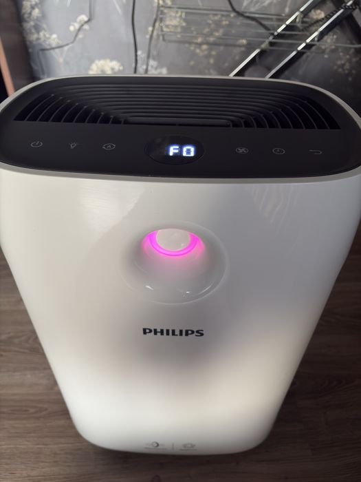 Продам воздухо-очиститель Philips