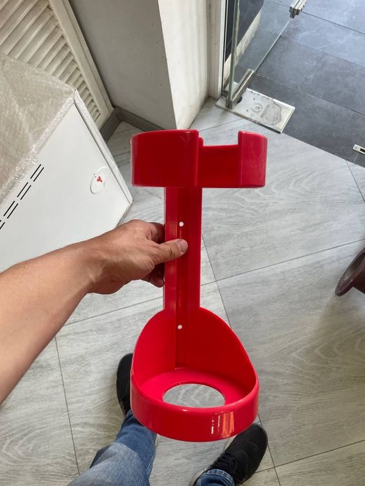 Кронштейн огнетушитель.