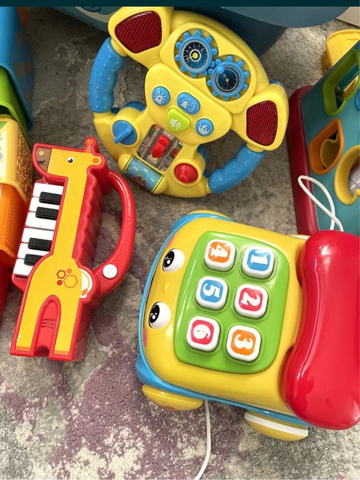 Carucior Smoby + catel lemn + cuburi + dino+ turn