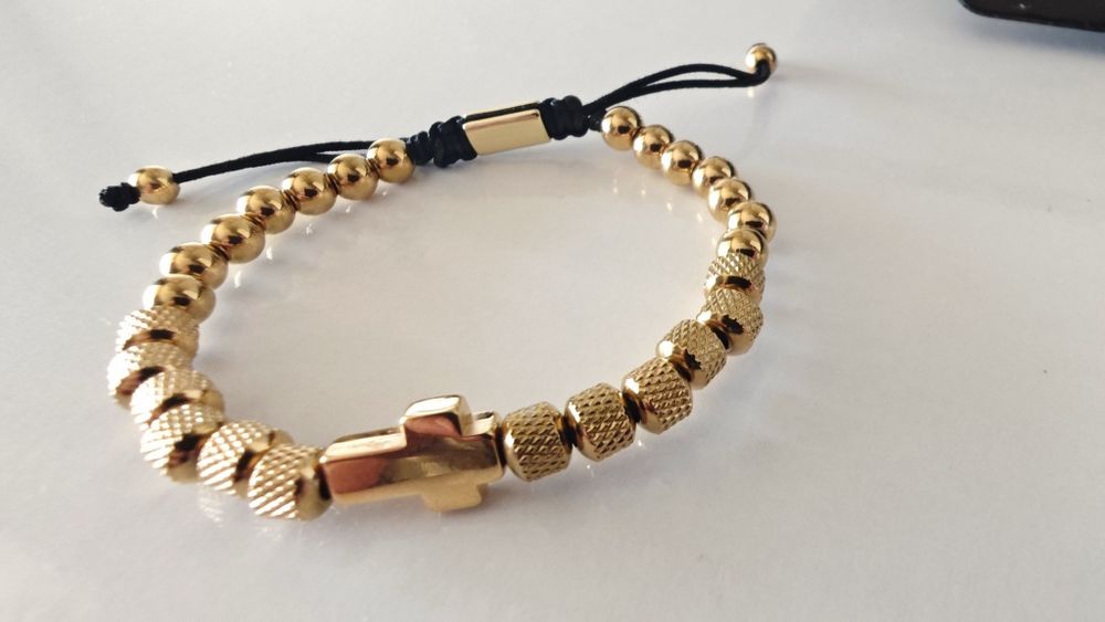 Гривна с кръстче от медицинска стомана