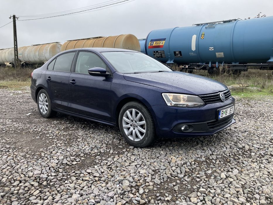 VOLKSWAGEN Jetta 2011 — imagine 4