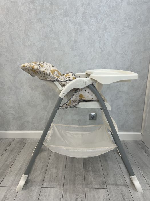 Cтульчик для кормления Joie Mimzy Snacker