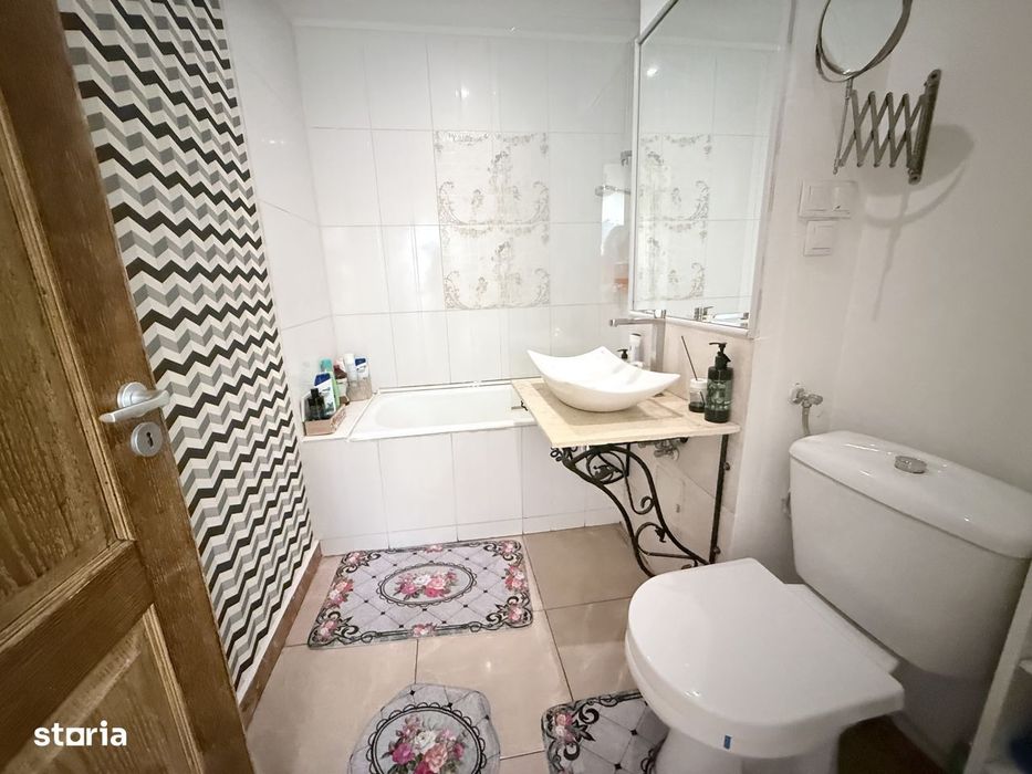 Apartament 3 camere renovat, Centrala proprie- Parc, scoli si stb