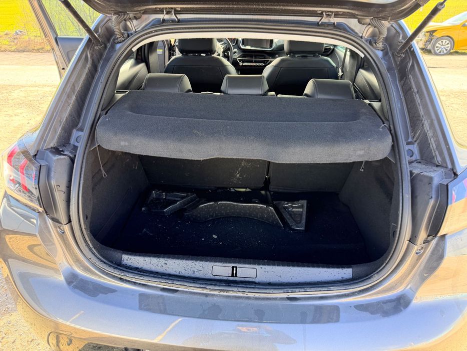 Peugeot 208 1.2 PureTech, двигател HNK, 101 кс., ск. Кутия 20GTBB