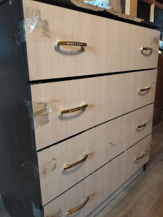 Комод с 4 мя ящиками 11 000