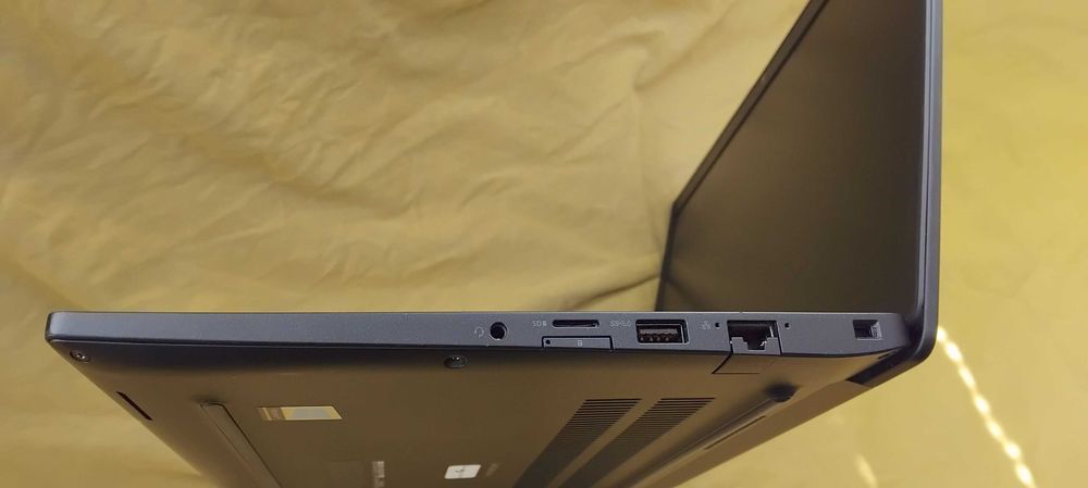 Dell-7490-i7 8650U/16GB-DDR4/256GBSSD-Nvme,Windows11-висок бизнес клас