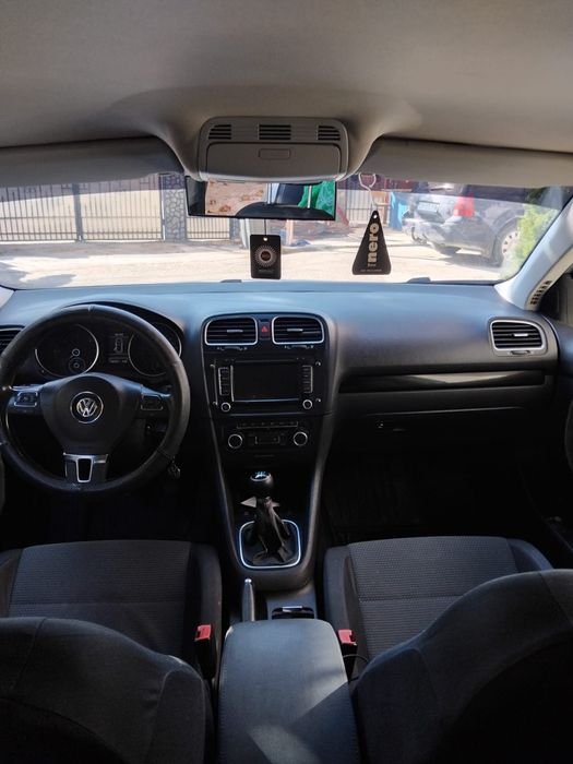 Vând Golf 6 motor 1.6 Tdi