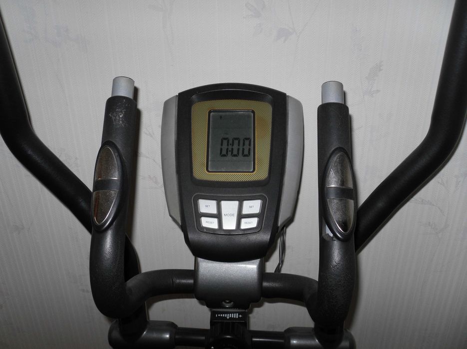 Эллиптический тренажер