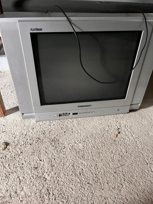 Продам телевизор