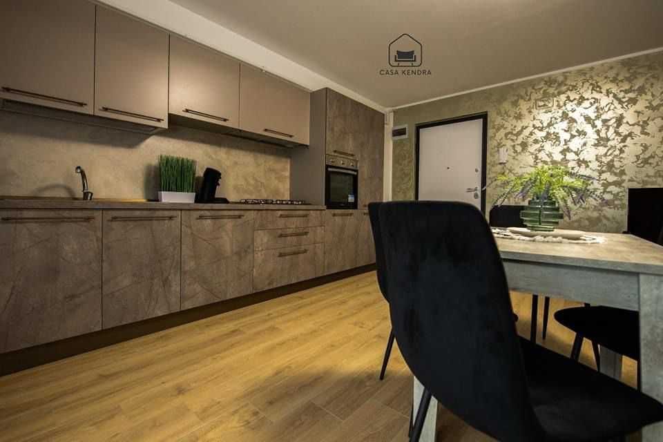 Apartament nou!bloc cu lift,mobilat utilat!