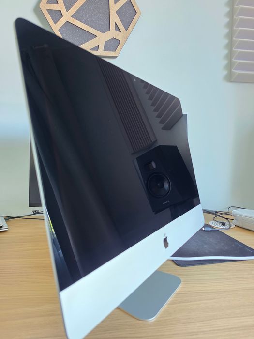 Apple iMac 21.5
