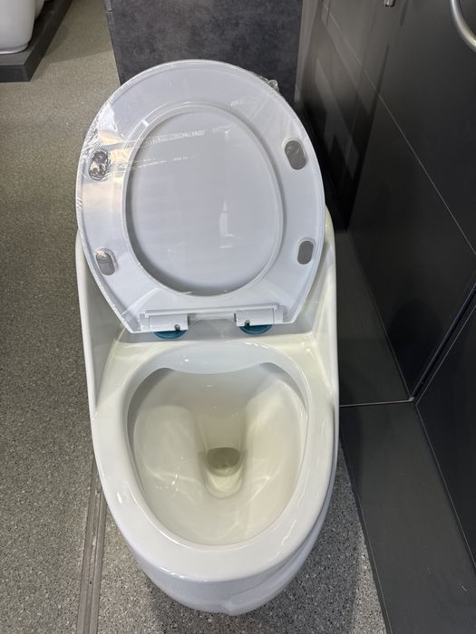 Унитаз монолит напольный