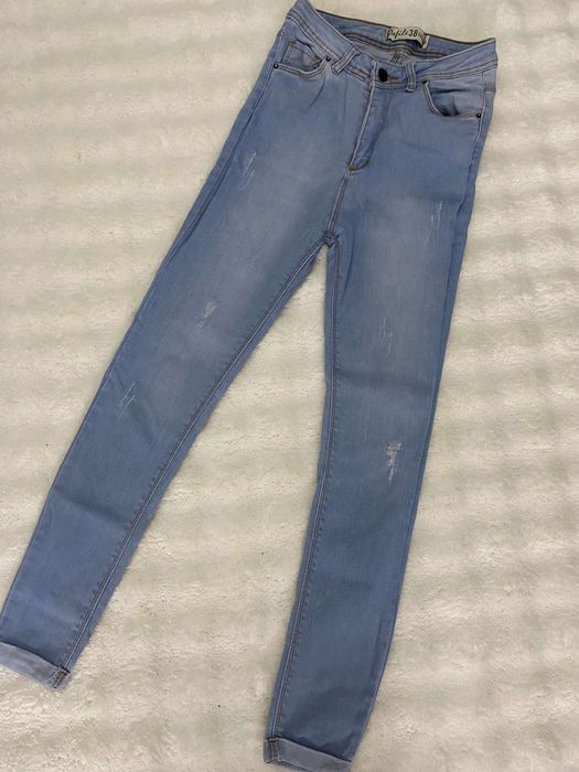 Дамски дънки с висока талия