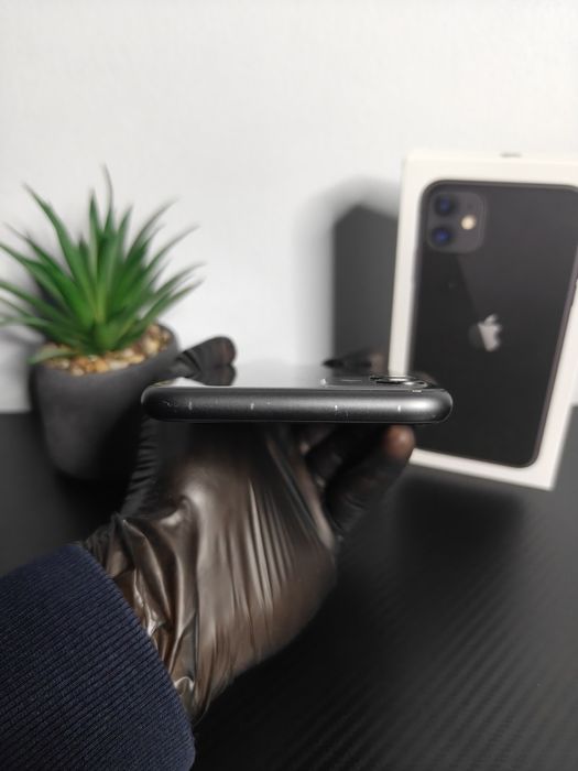 iPhone 11 64GB Black • Condiție Foarte Bună! • Perfect Funcțional
