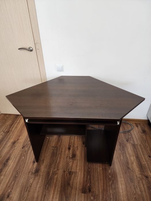 Стол компьютерный угловой