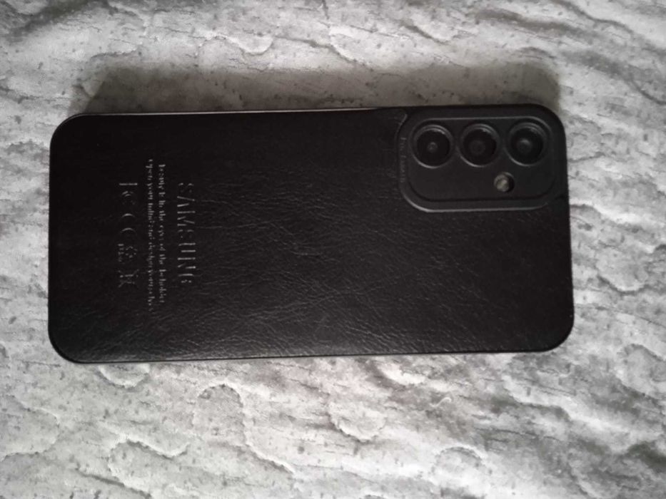 Телефон Samsung M15