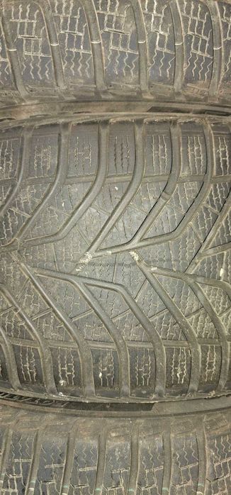 Зимни гуми 245 45 18 Yokohama/Pirelli