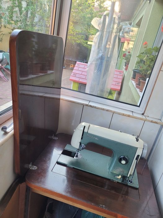 Masina de cusut ILEANA