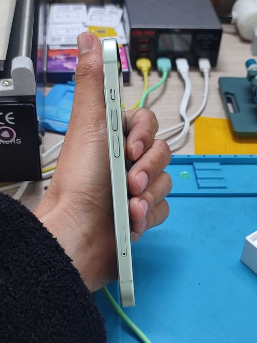 iPhone 15 128Gb 80емкость