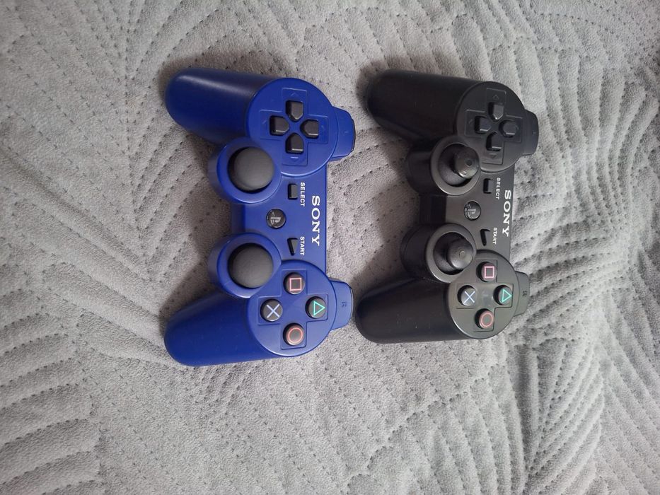 Продам прошитую Playstation 3 slim