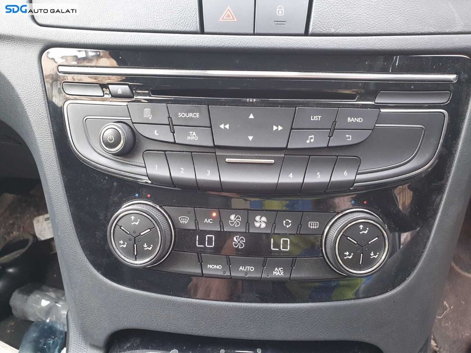 Panou Comanda Consola Buton Butoane Radio CD Player Navigatie AC Aer Conditionat Clima Climatronic Peugeot 508 2010 - 2018 [C7734]
