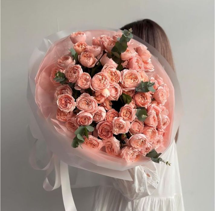 Пионовидные розы; розы; пионы