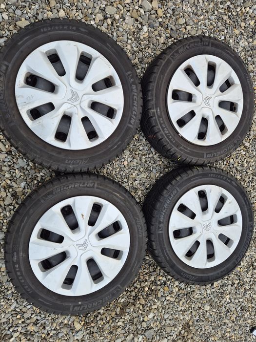 Vând jante+cauciucuri 165/65/14 M+S de Citroen,Peugeot,Toyota