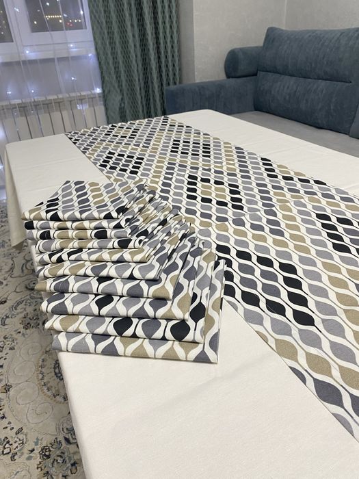 Скатерть, раннер и салфетки