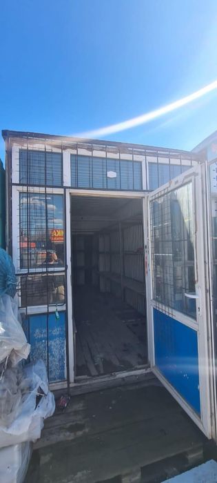 Контейнер с точкой