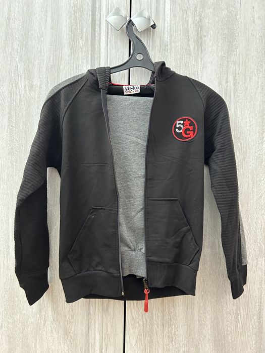 Продам детские вещи