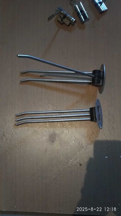 Вешалка, полотенцесушитель