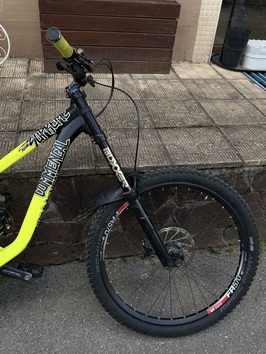 Commencal superme dh V3