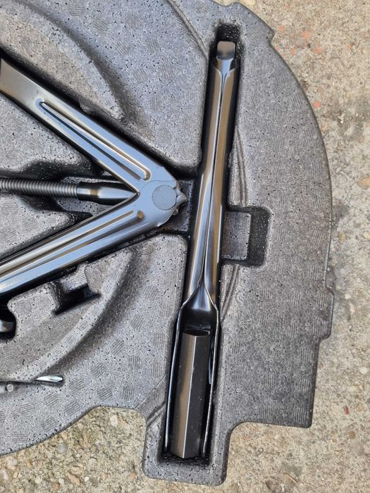 cric+kit pana Opel Astra K