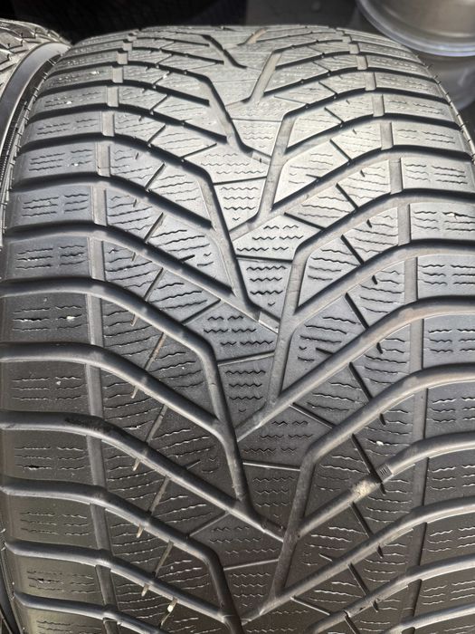 # 4x Anvelope Iarna 315/35 R21 275/40 R21 M+S - Yokohama BluEarth Winter