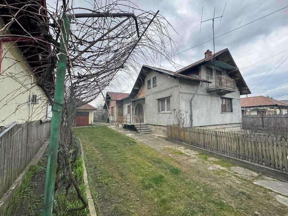 Casă de vânzare - Ghirdoveni