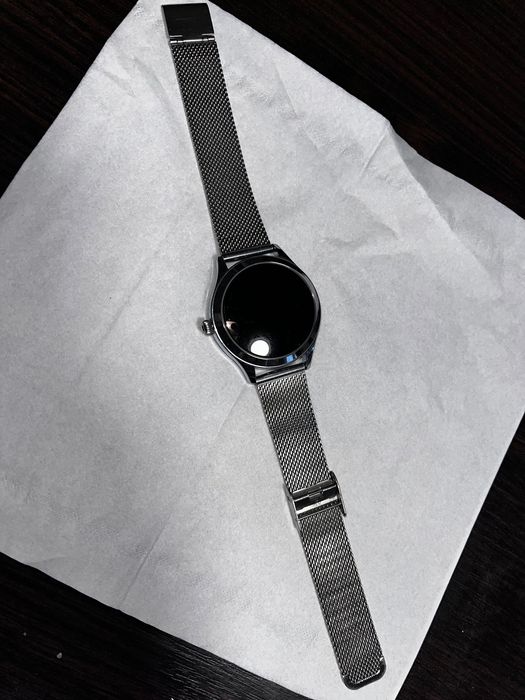 Дамски часовник в стил Cartier – кварцов